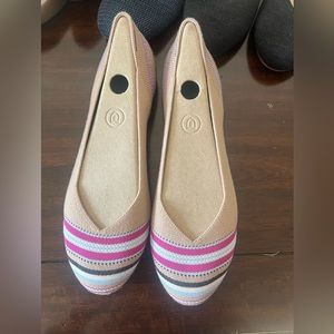 Rothy’s camel merino ribbon stripe size 8 NEW